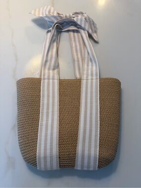 Striped Handle Straw Tote Bag in Beige - Unbranded